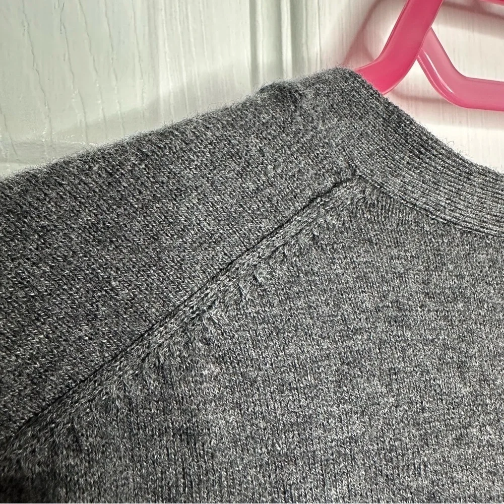 Old Navy Cardigan Grey Size Medium - Picture 16 of 16